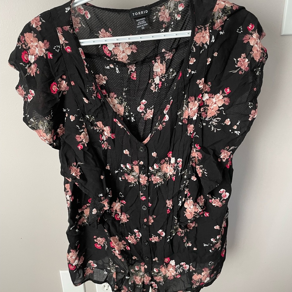 Torrid blouse size 00